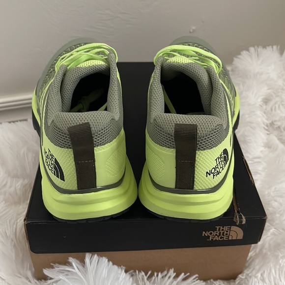 THE NORTH-FACE Unisex Vectin sneakers!  Size 8 (men ) /Size 9 (women) - Picture 5 of 7